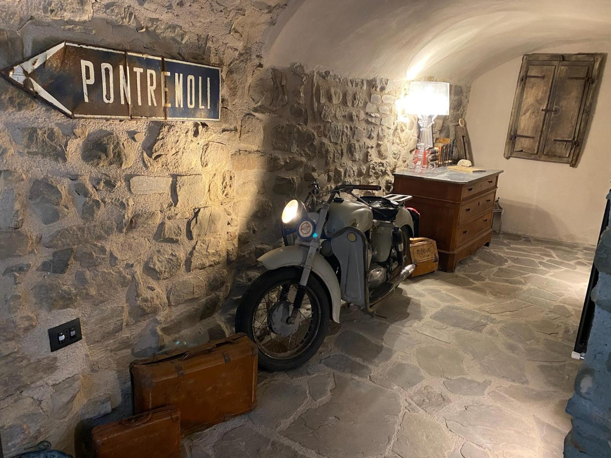 La Casa Medievale Suites E Spa Pontremoli Zewnętrze zdjęcie